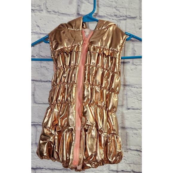 Forever Me Gold Metallic Pleated Puffer Vest 4T Hooded Full Zip Lightweight Soft - Picture 1 of 4